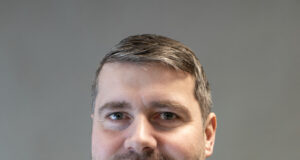 Af fjarskiptamálum